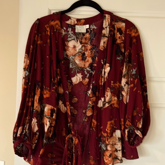 HD in Paris Tops - Womens Blouse. HD in Paris Size 2